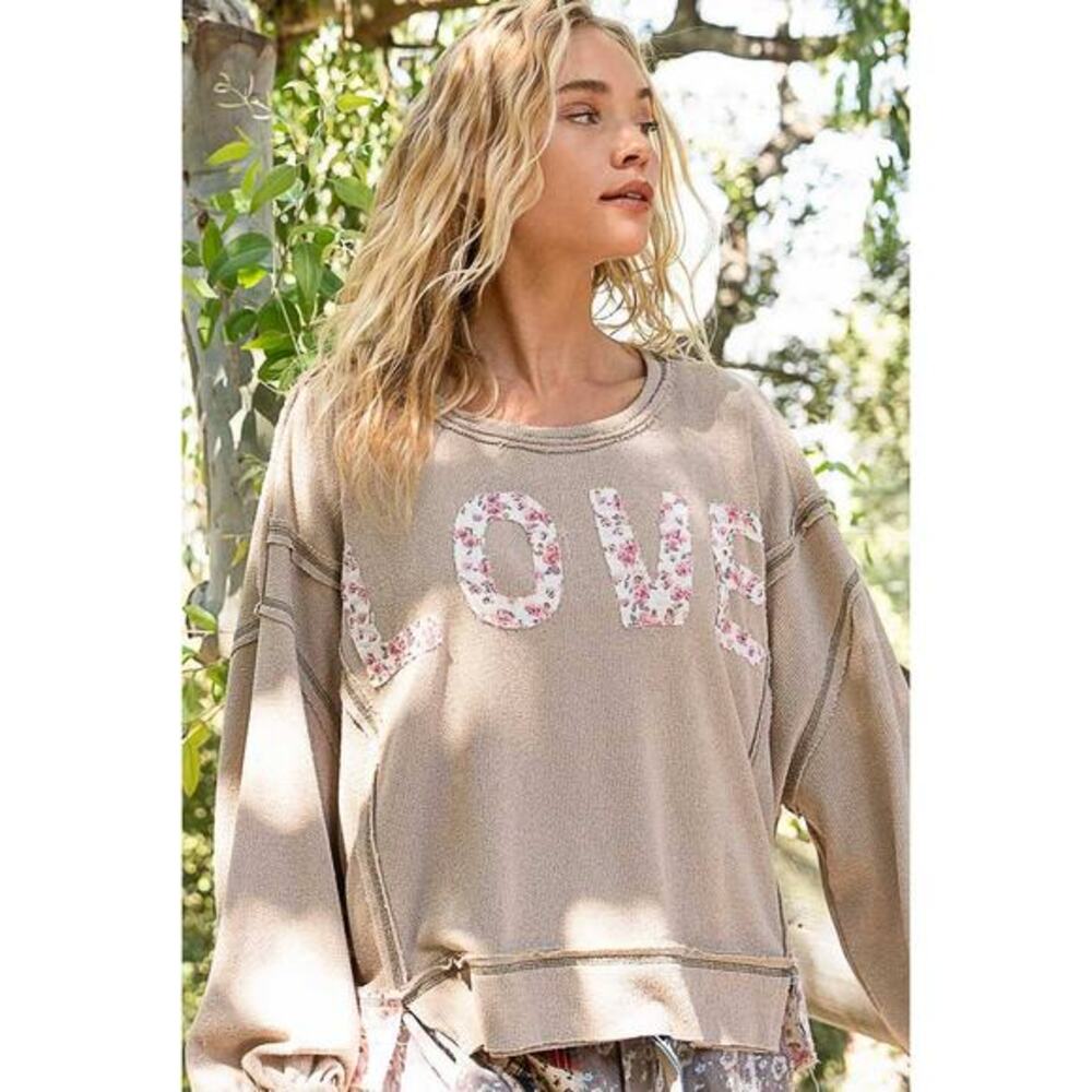 POL Latte Size Small Round Neck Long Sleeve Love Solid Top